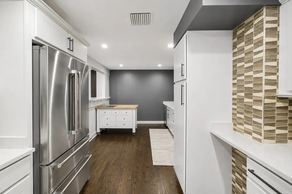 680 North Lake Shore Drive Chicago IL 60611
