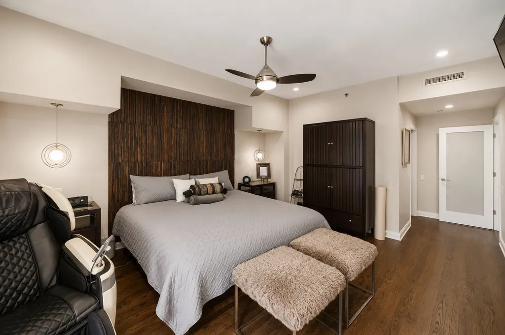 680 North Lake Shore Drive Chicago IL 60611