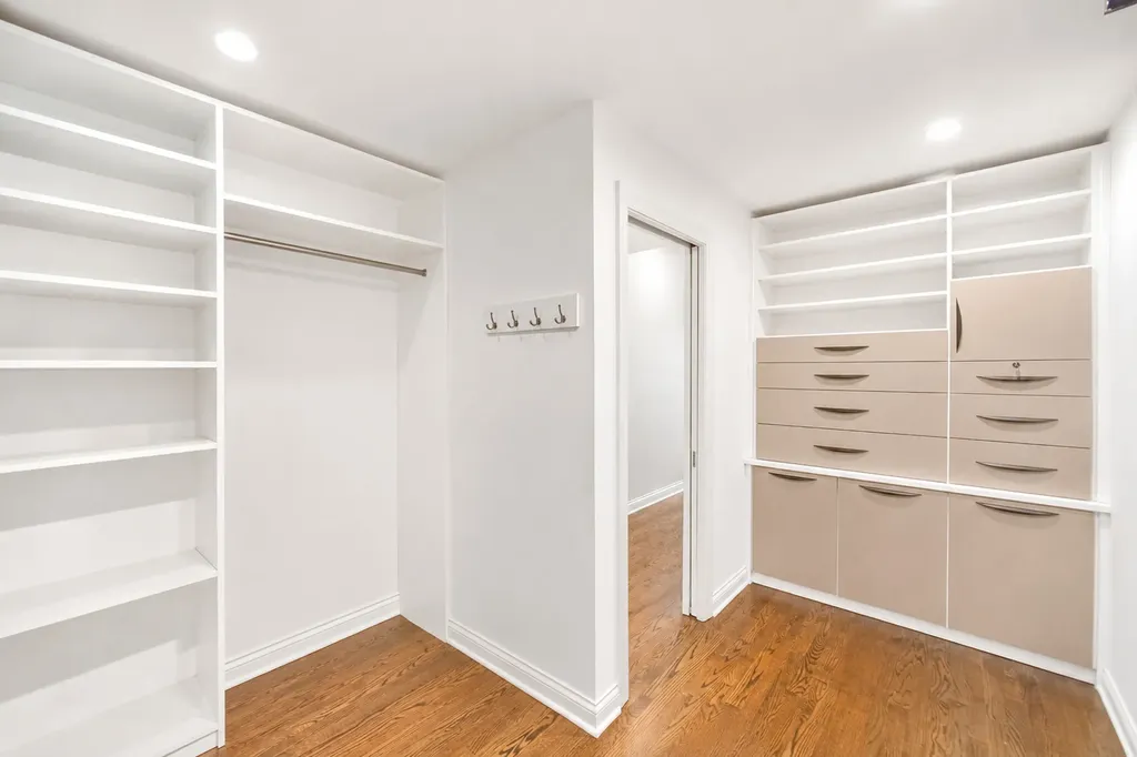 680 North Lake Shore Drive Chicago IL 60611
