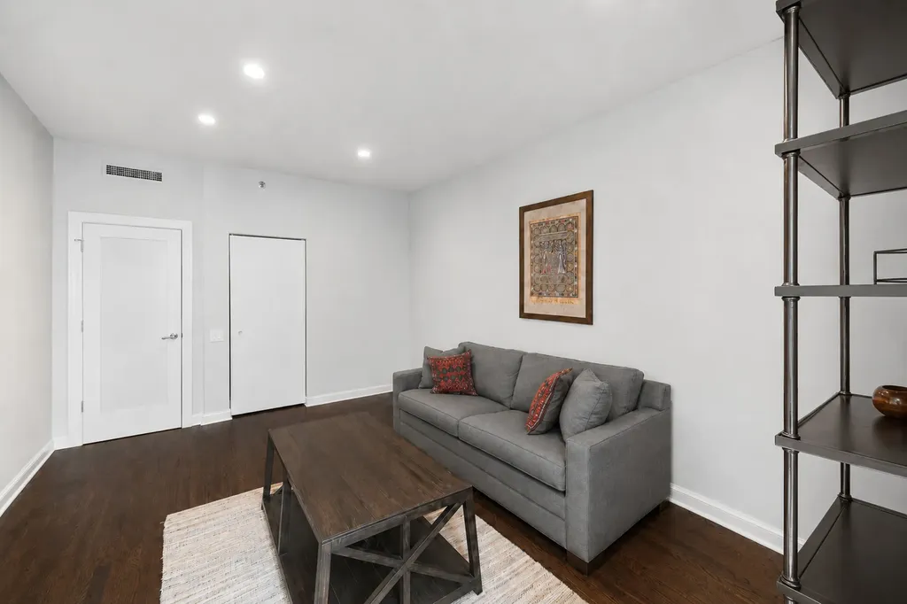 680 North Lake Shore Drive Chicago IL 60611