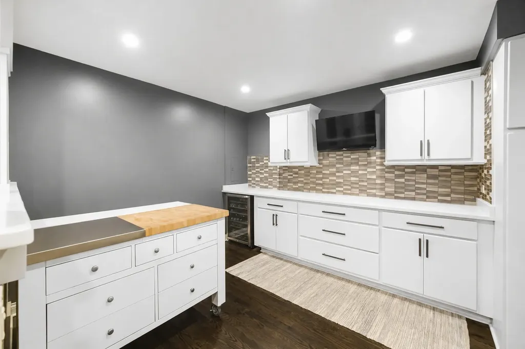 680 North Lake Shore Drive Chicago IL 60611