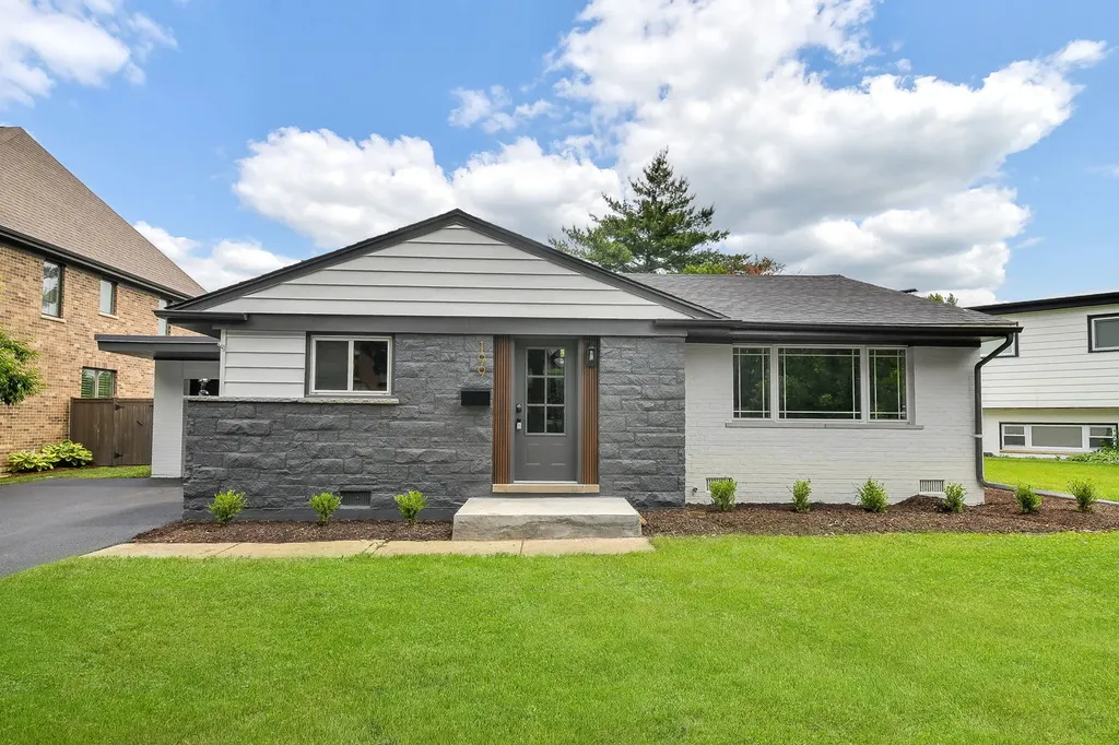 199 South Linden Avenue Elmhurst IL 60126