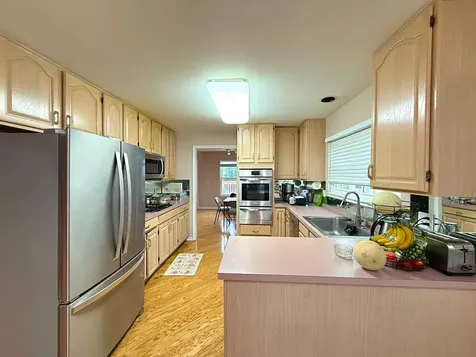 991 Sweetflower Drive Hoffman Estates IL 60169