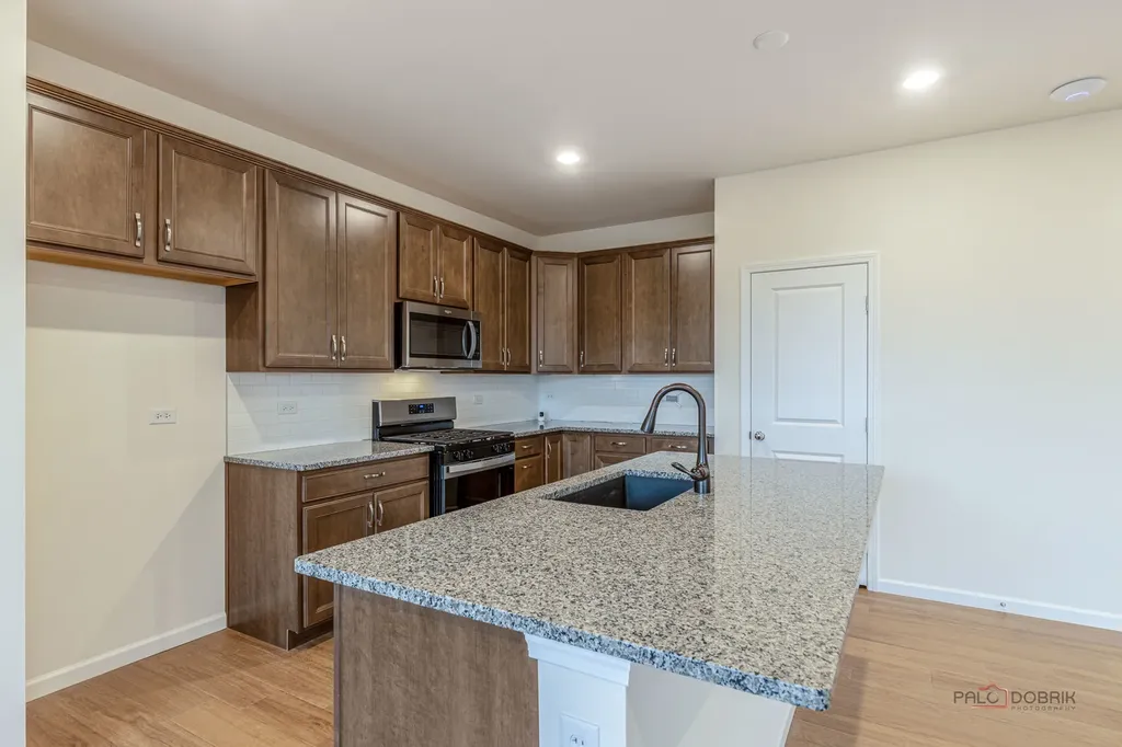 2751 Lawlor Lane Naperville IL 60564