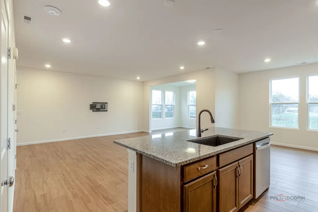 2751 Lawlor Lane Naperville IL 60564
