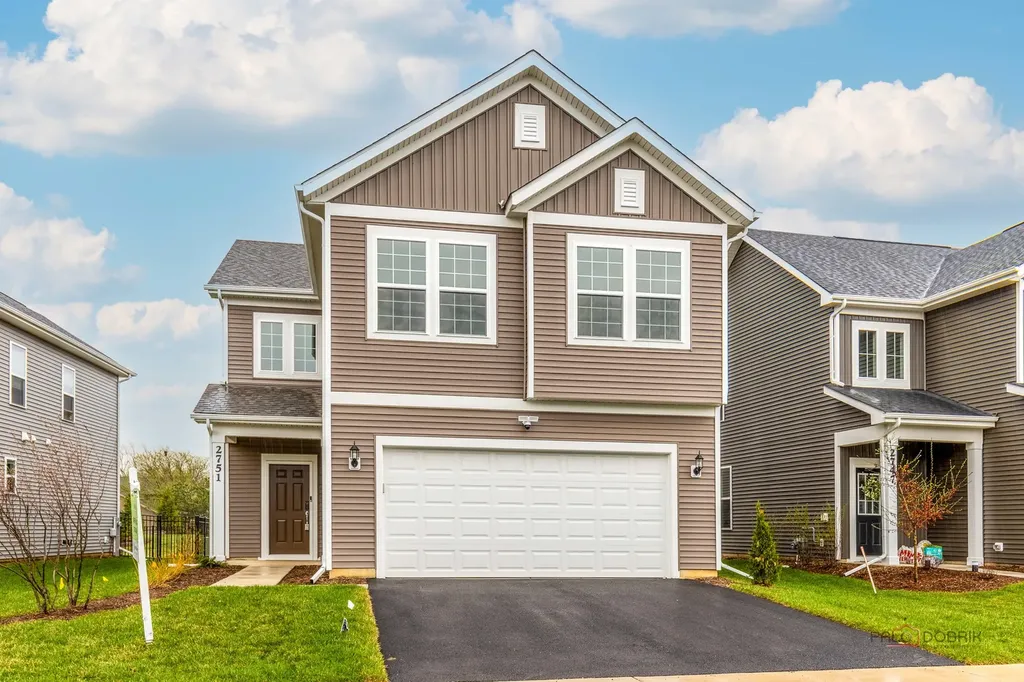 2751 Lawlor Lane Naperville IL 60564