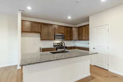 2751 Lawlor Lane Naperville IL 60564