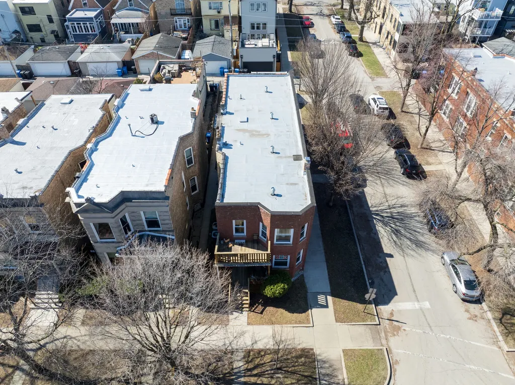 2648 North Francisco Avenue Chicago IL 60647