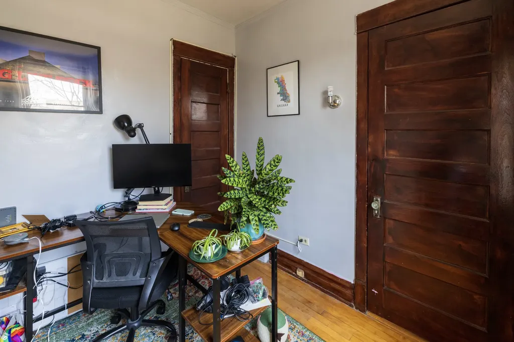 2648 North Francisco Avenue Chicago IL 60647