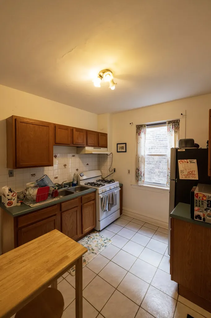 2648 North Francisco Avenue Chicago IL 60647