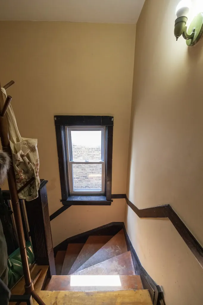 2648 North Francisco Avenue Chicago IL 60647