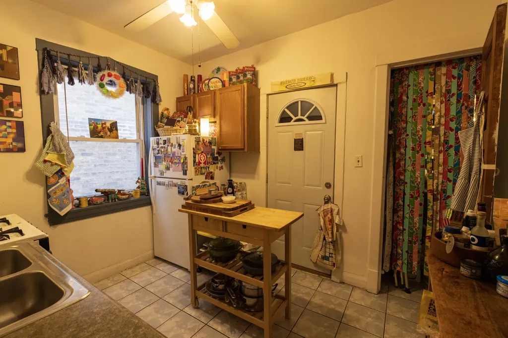 2648 North Francisco Avenue Chicago IL 60647