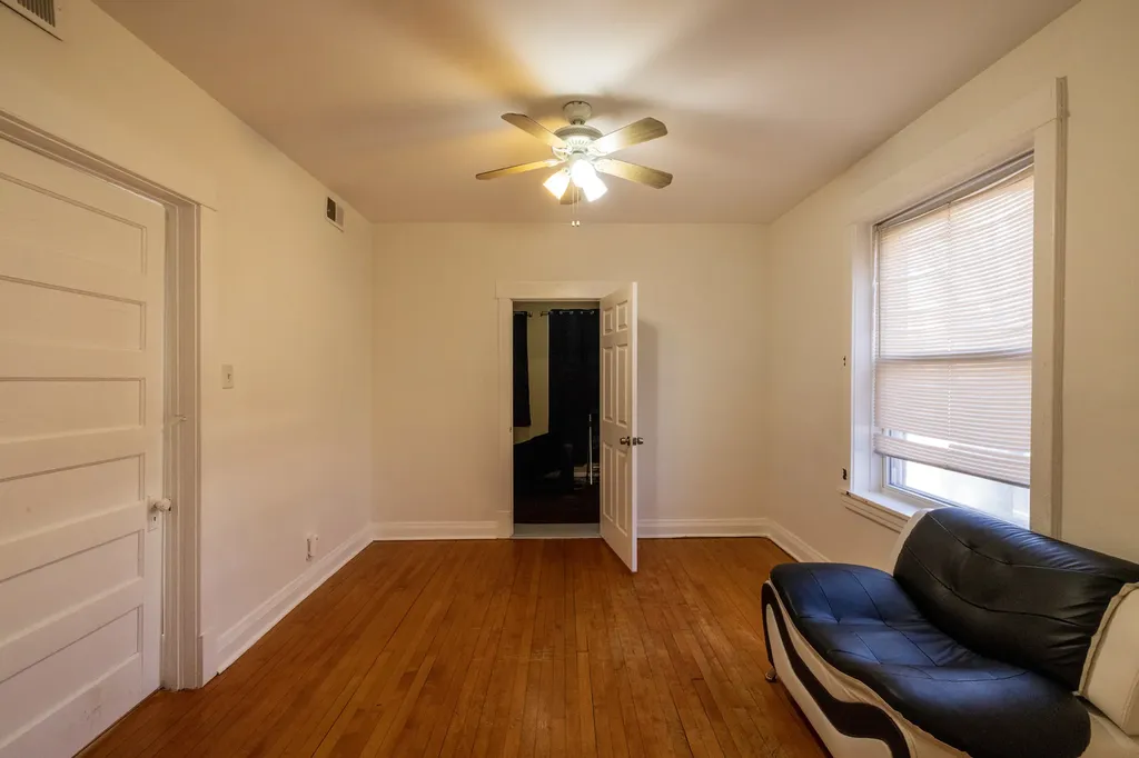 2648 North Francisco Avenue Chicago IL 60647