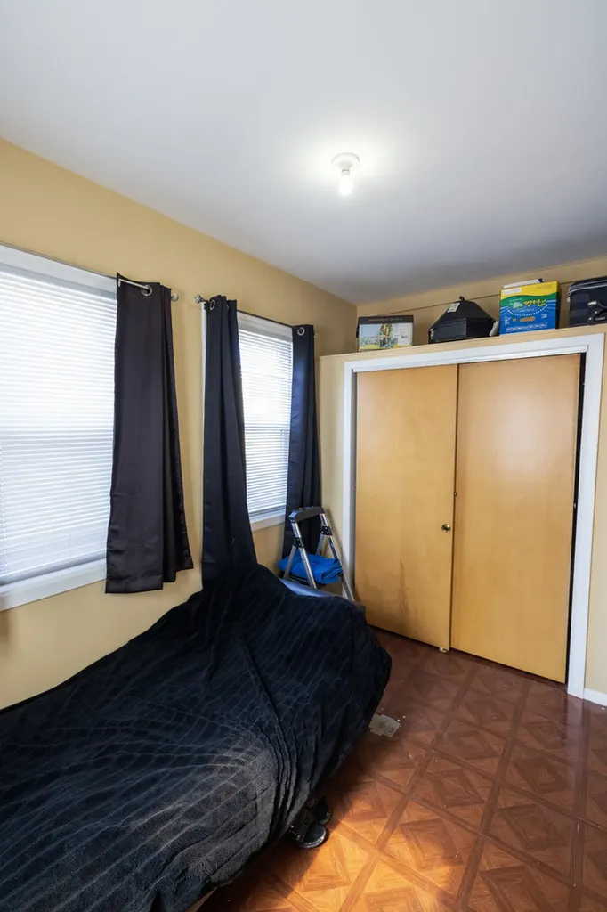 2648 North Francisco Avenue Chicago IL 60647