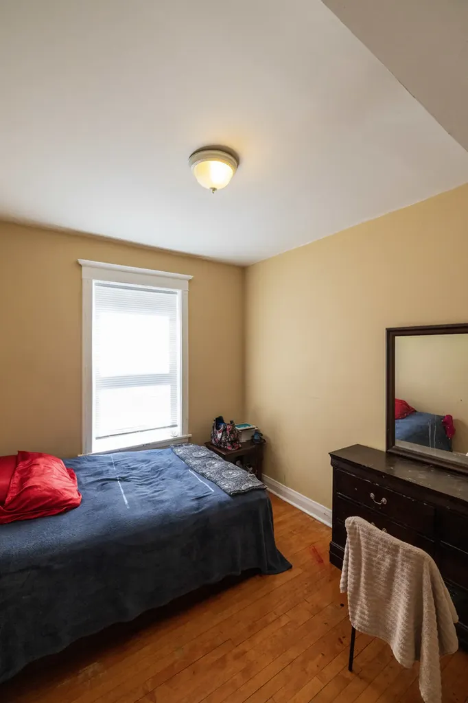2648 North Francisco Avenue Chicago IL 60647