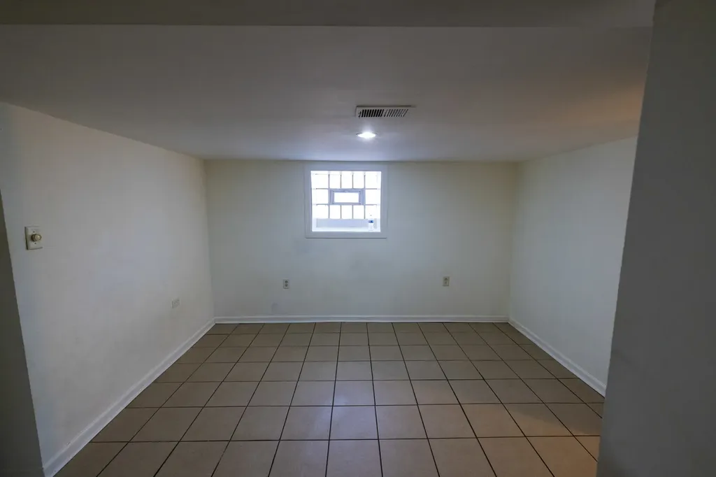 2648 North Francisco Avenue Chicago IL 60647