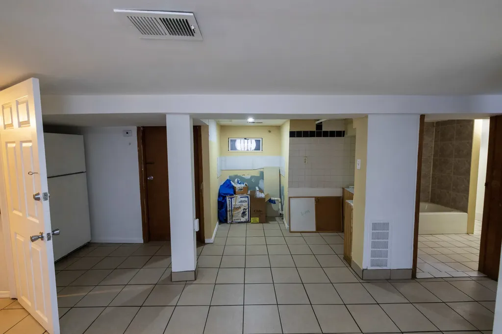 2648 North Francisco Avenue Chicago IL 60647