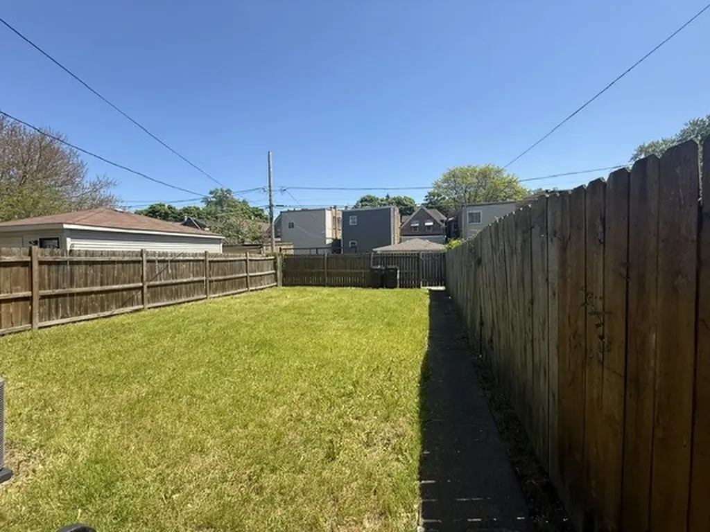 5953 South Throop Street Chicago IL 60636