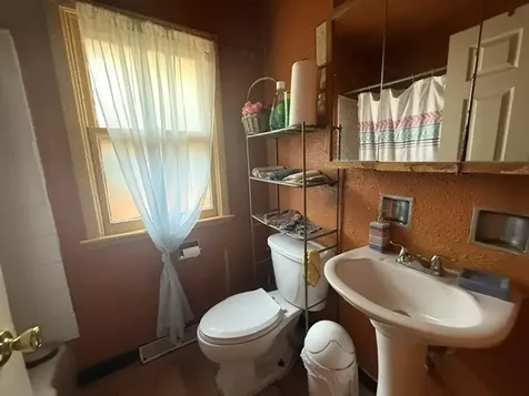 5953 South Throop Street Chicago IL 60636