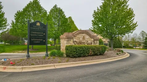 3687 Peregrine Way Elgin IL 60124