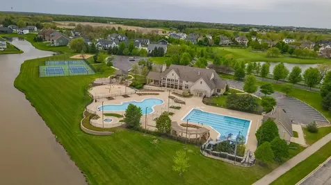 3687 Peregrine Way Elgin IL 60124
