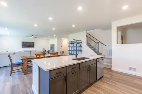 3687 Peregrine Way Elgin IL 60124