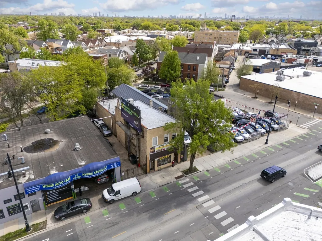 3383 North Milwaukee Avenue Chicago IL 60641