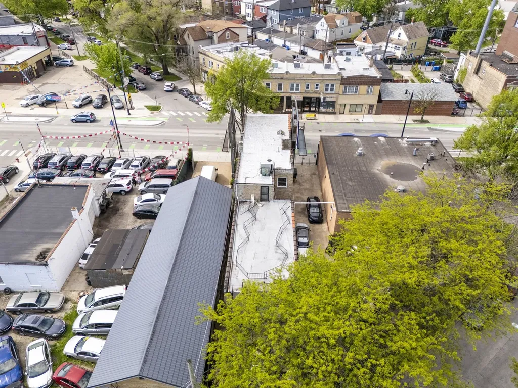 3383 North Milwaukee Avenue Chicago IL 60641