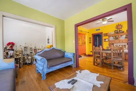 3383 North Milwaukee Avenue Chicago IL 60641