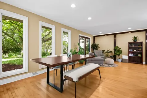 1145 Peregrine Court Palatine IL 60067