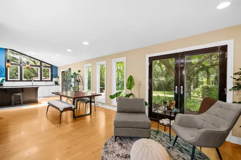 1145 Peregrine Court Palatine IL 60067