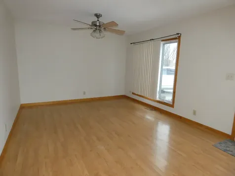 515 Freeman Avenue Streamwood IL 60107