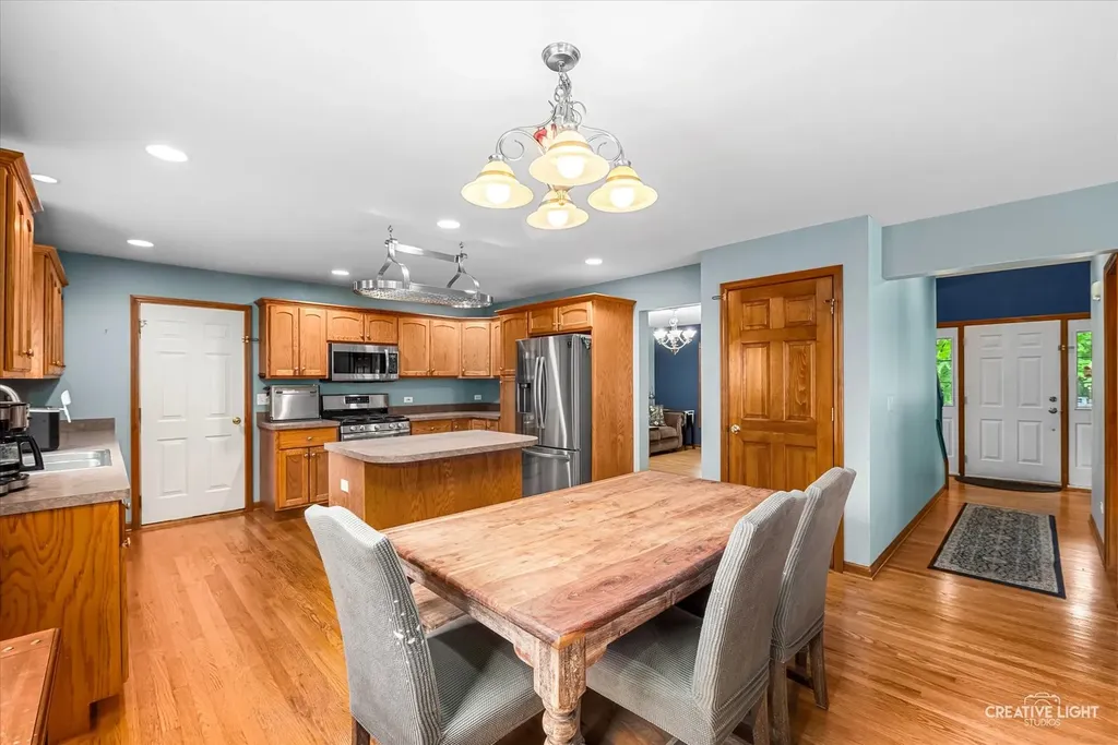 3S665 Virginia Avenue Warrenville IL 60555