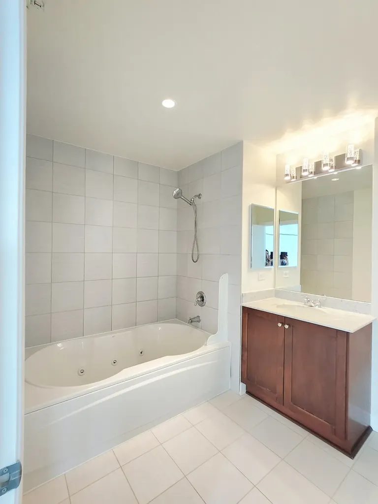 1201 South Prairie Avenue Chicago IL 60605