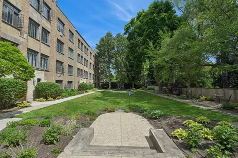 724 Noyes Street Evanston IL 60201