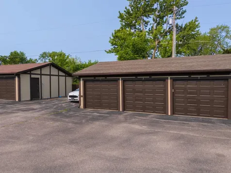 2003 Tracy Drive Bloomington IL 61704