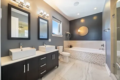 1327 West Grand Avenue Chicago IL 60642