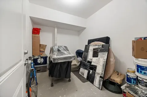 1327 West Grand Avenue Chicago IL 60642