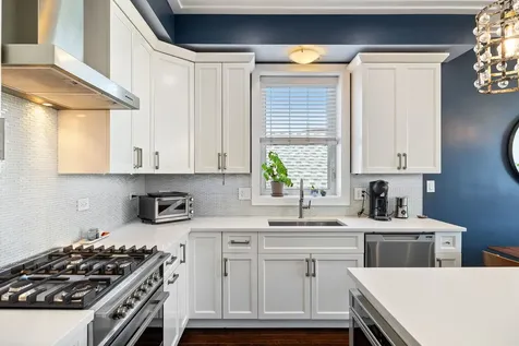 1327 West Grand Avenue Chicago IL 60642