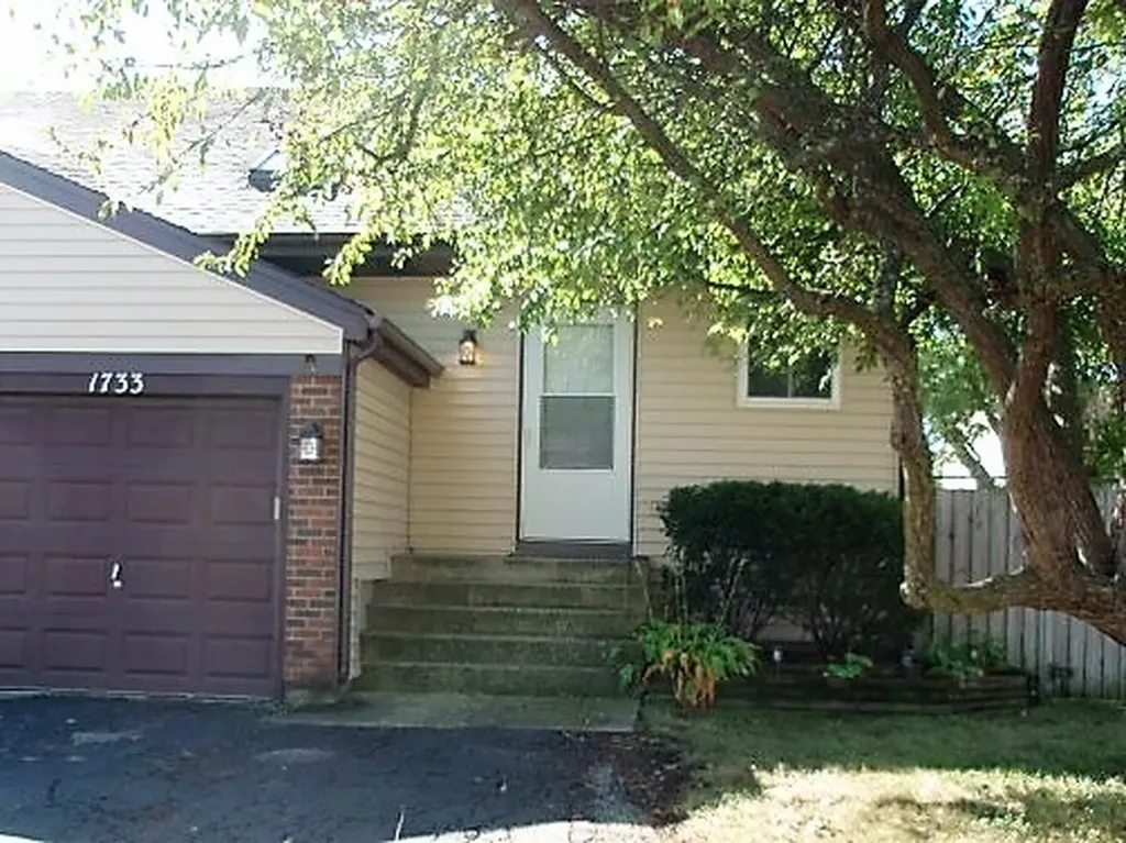1733 Howe Lane Hanover Park IL 60133