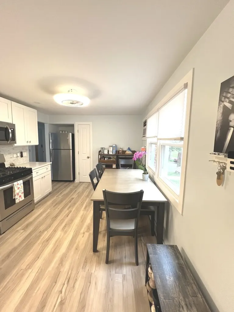 5214 North Potawatomie Avenue Chicago IL 60656