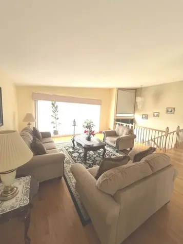 5018 North Olympia Avenue Chicago IL 60656
