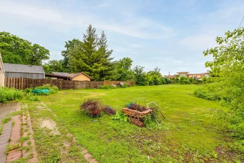 1210 South Lloyd Avenue Lombard IL 60148