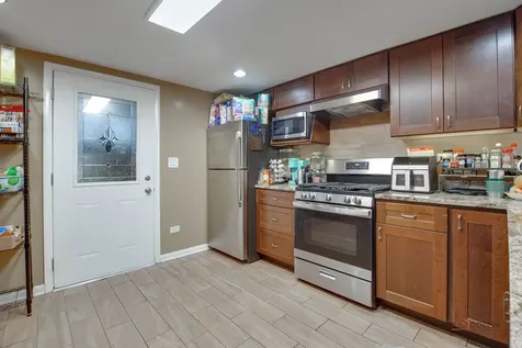 1210 South Lloyd Avenue Lombard IL 60148