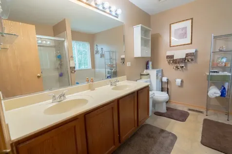 39843 Stoneywood Drive Beach Park IL 60083