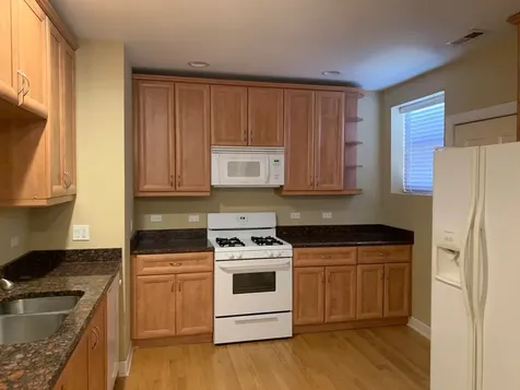 7406 North Damen Avenue Chicago IL 60645