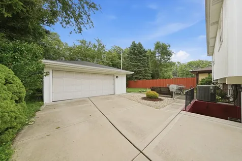 16955 South Bernardine Street Lansing IL 60438