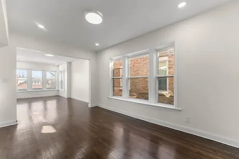7532 South Champlain Avenue Chicago IL 60619