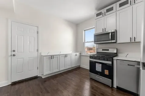 7532 South Champlain Avenue Chicago IL 60619