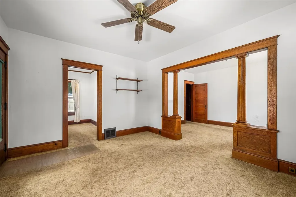 910 Pearl Street Aurora IL 60505